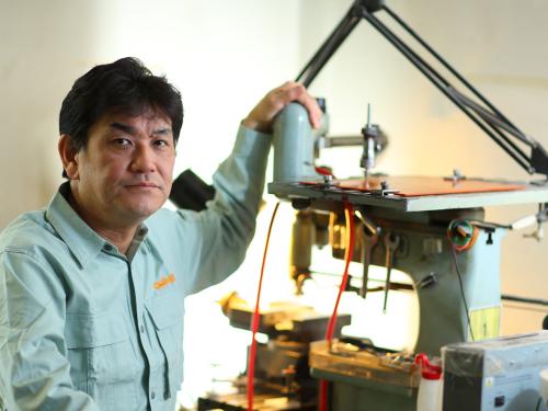 マシニングセンタを補完するのが彫刻機の役割です！